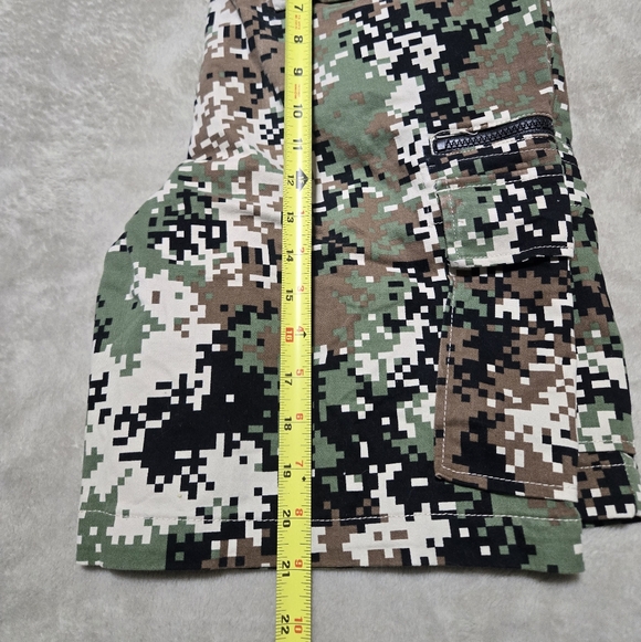 Dogg Style By Snoop Dogg Digital Camo Cargo Shorts Mens Size Large Hip Hop Rap - Picture 5 of 8